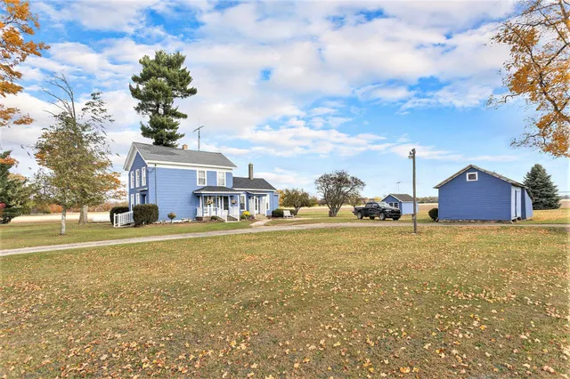 $245,000 | 55637 Bennett Road, Leonidas, MI 49066