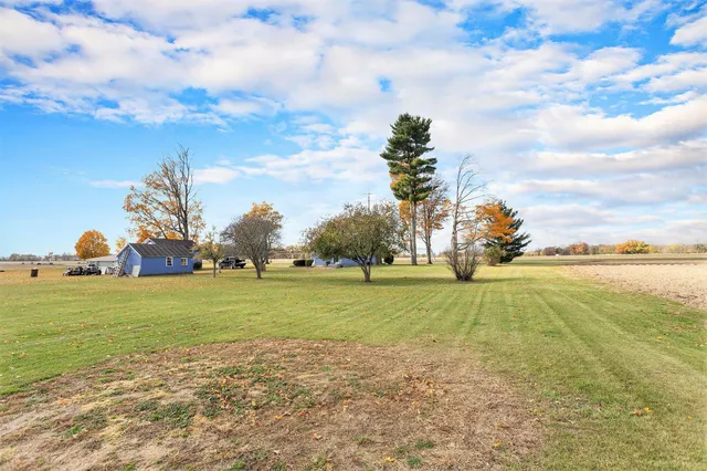 $245,000 | 55637 Bennett Road, Leonidas, MI 49066