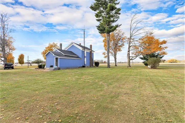 $245,000 | 55637 Bennett Road, Leonidas, MI 49066