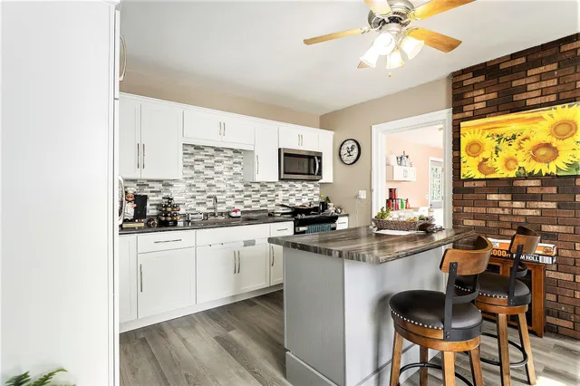 $245,000 | 55637 Bennett Road, Leonidas, MI 49066