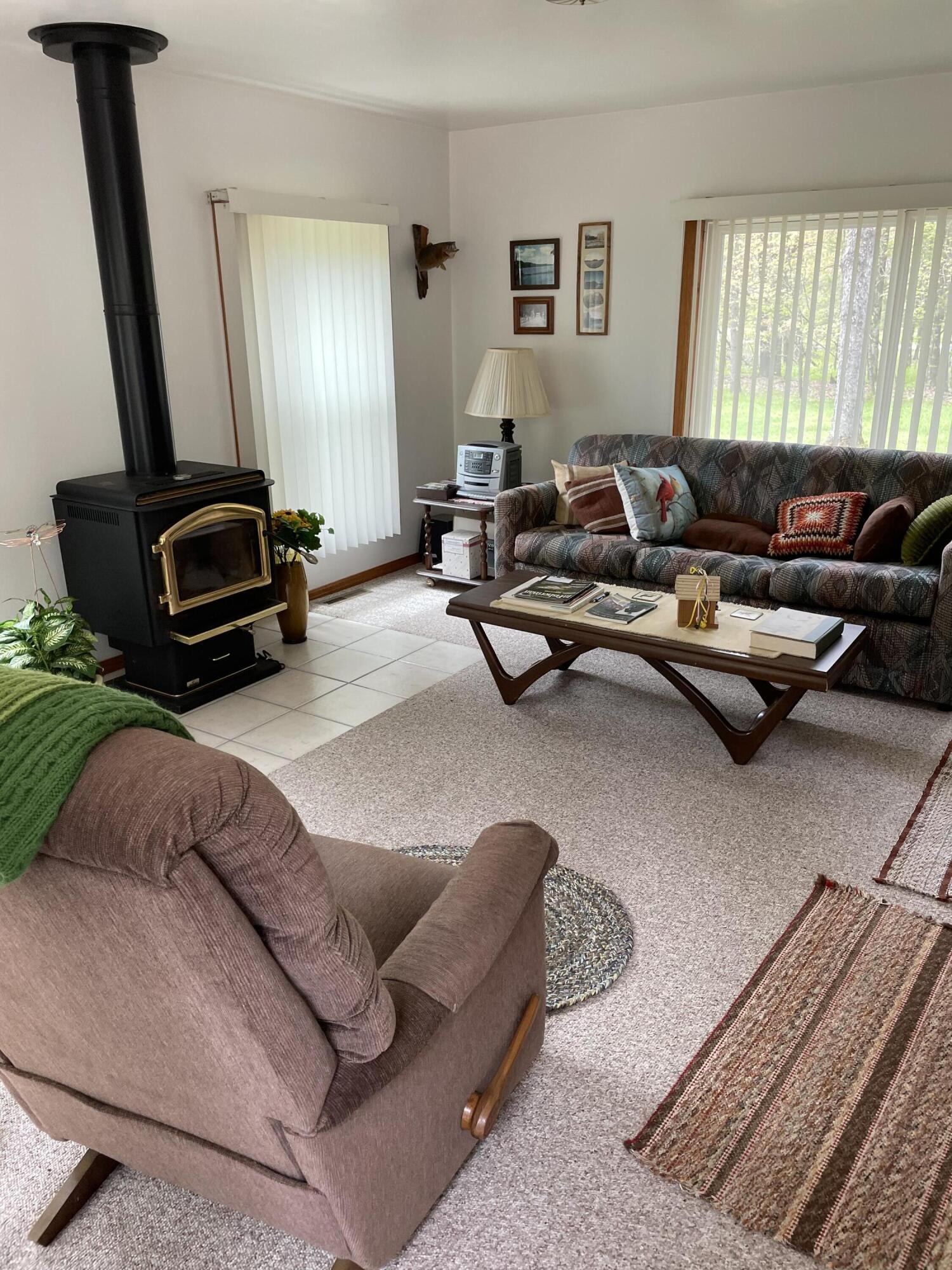 W13924 Lewis Lane Silver Cliff, WI 54104 - Photo 2 of 27 IMG_2260