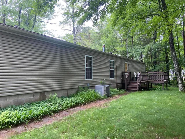 $210,000 | W13924 Lewis Lane, Silver Cliff, WI 54104