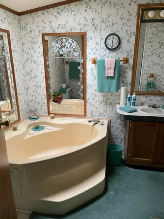 $210,000 | W13924 Lewis Lane, Silver Cliff, WI 54104