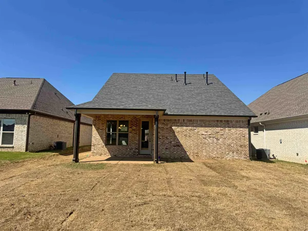 $399,900 | 360 St Andrews Drive, Oakland, TN 38060