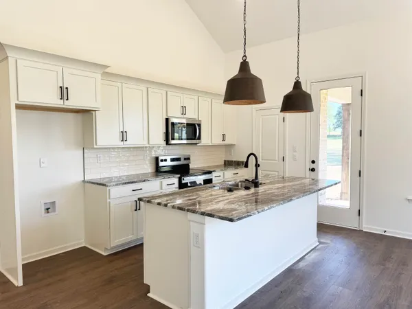 $399,900 | 360 St Andrews Drive, Oakland, TN 38060