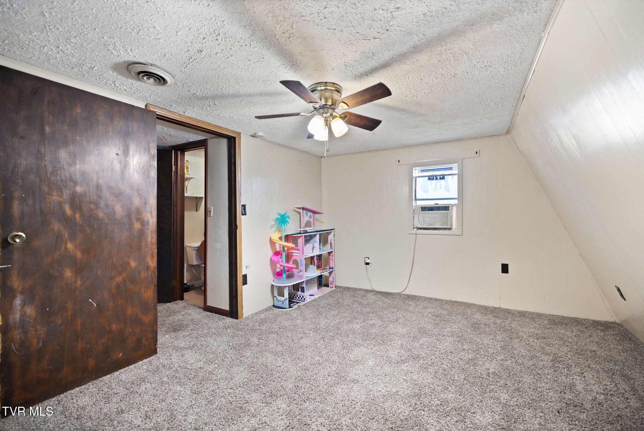 249 Childs Lane La Follette, TN 37766 - Photo 19 of 50 19