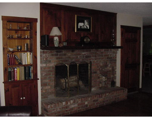 2441 Shelburne Falls Road Conway, MA 01341 - Photo 5 of 6 Gallery Image 5