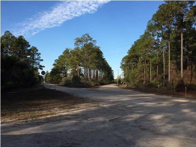 526 Mill Road Carrabelle, FL 32322 - Photo 4 of 9