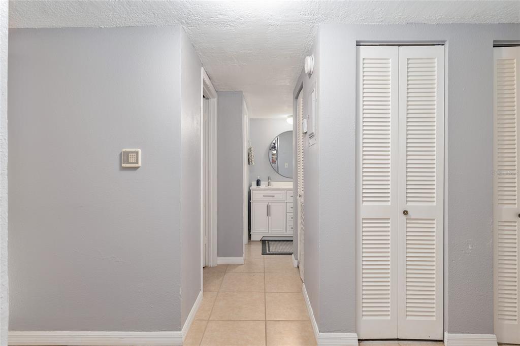 2811 Southwest Archer Road, Unit V187 Gainesville, FL 32608 - Photo 14 of 20 Gallery Image 14