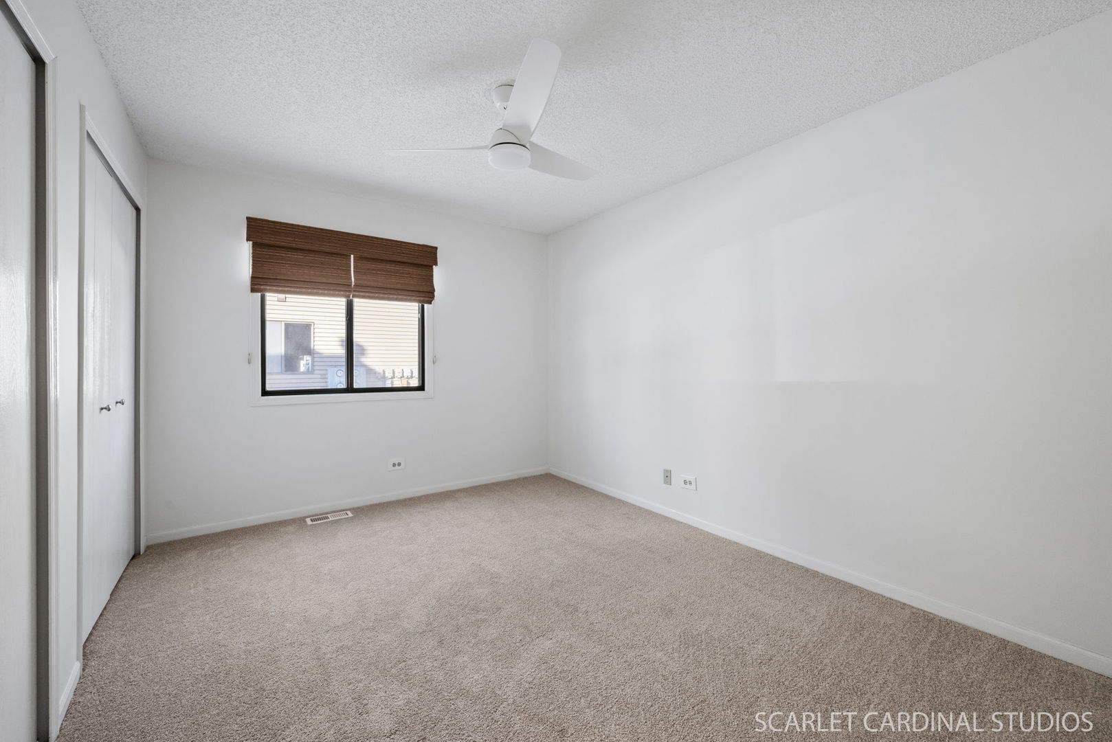 305 South Harrison Street, Unit 305 Geneva, IL 60134 - Photo 11 of 20 an empty room with windows