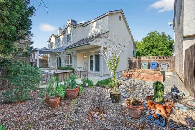 $495,000 | 1881 East Frederick Avenue, Fresno, CA 93720