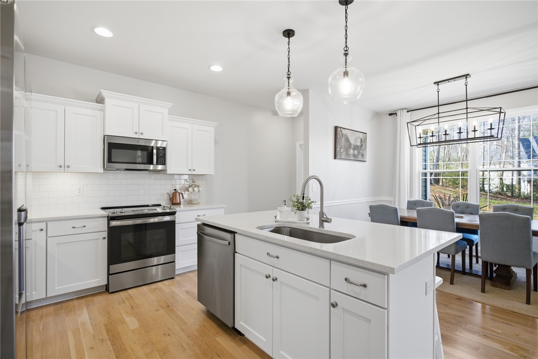 508 Ivy Spring Court Seneca, SC 29678 - Photo 13 of 46