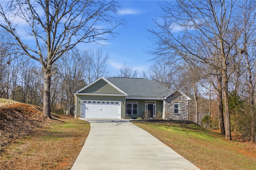 508 Ivy Spring Court Seneca, SC 29678 - Photo 2 of 46