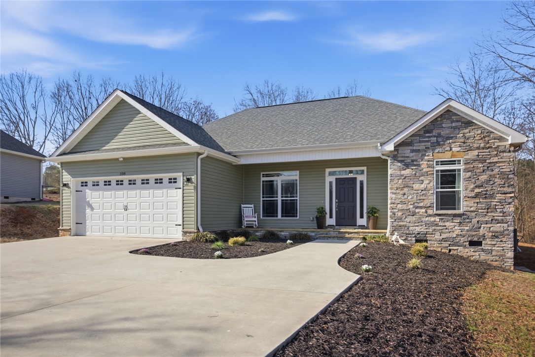 508 Ivy Spring Court Seneca, SC 29678 - Photo 3 of 46