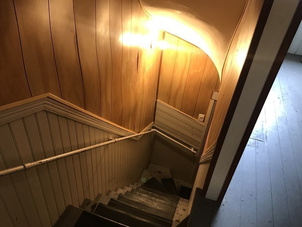 8 Lowell Street Worcester, MA 01603 - Photo 25 of 42
