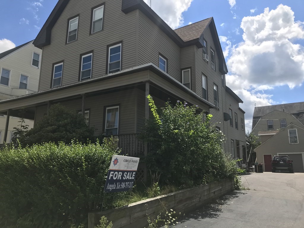 8 Lowell Street Worcester, MA 01603 - Photo 42 of 42