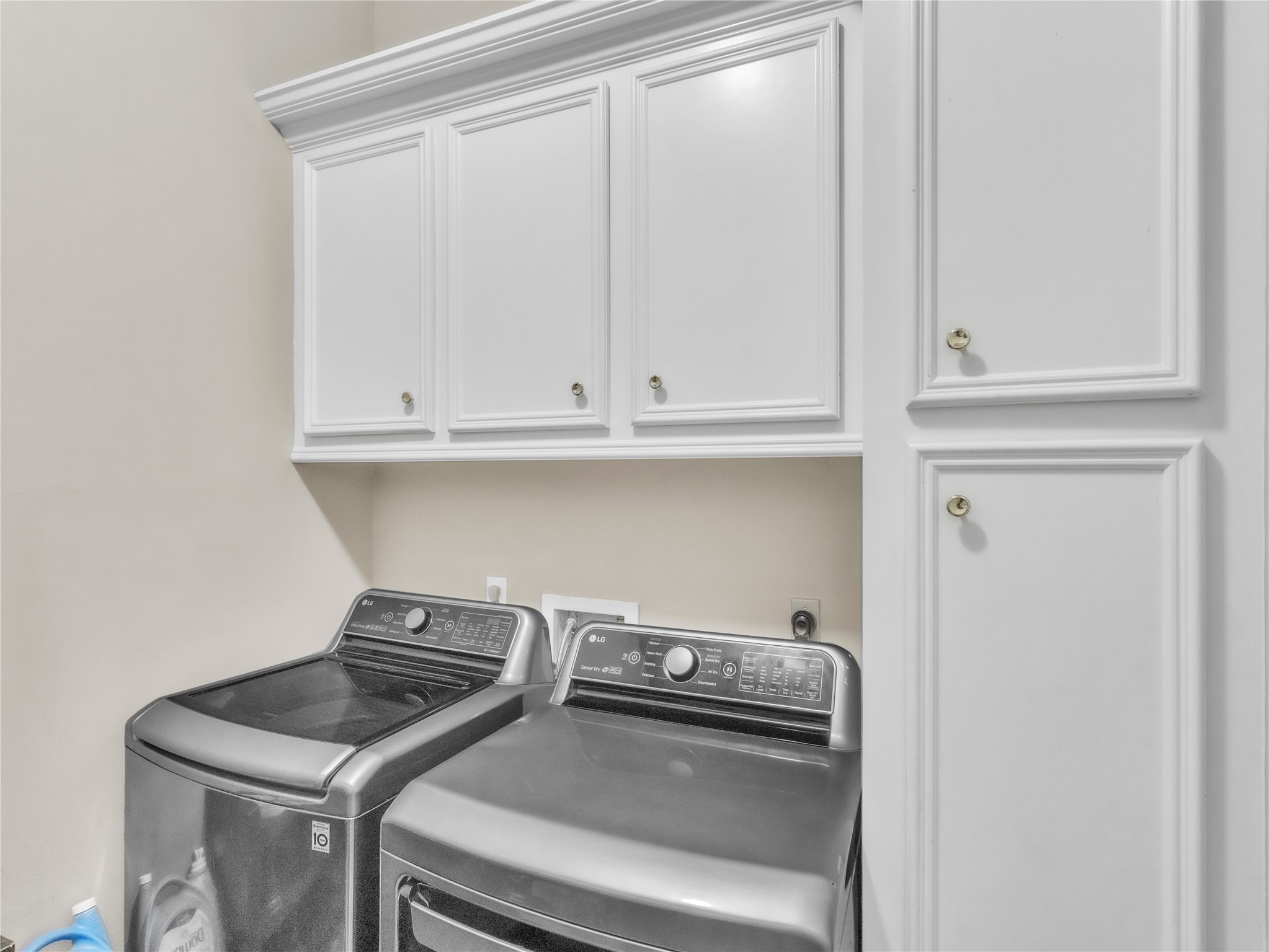 17902 St Emilion Court Spring, TX 77379 - Photo 18 of 38 Laundry