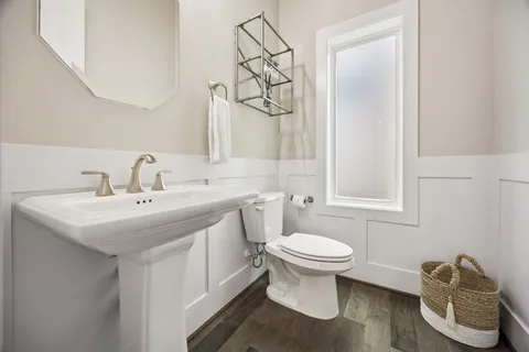 $700,000 | 2624 Fountain Key Boulevard, Houston, TX 77008