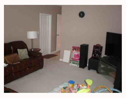 4315 Harrison Street Hollywood, FL 33021 - Photo 10 of 10 a living room with furniture