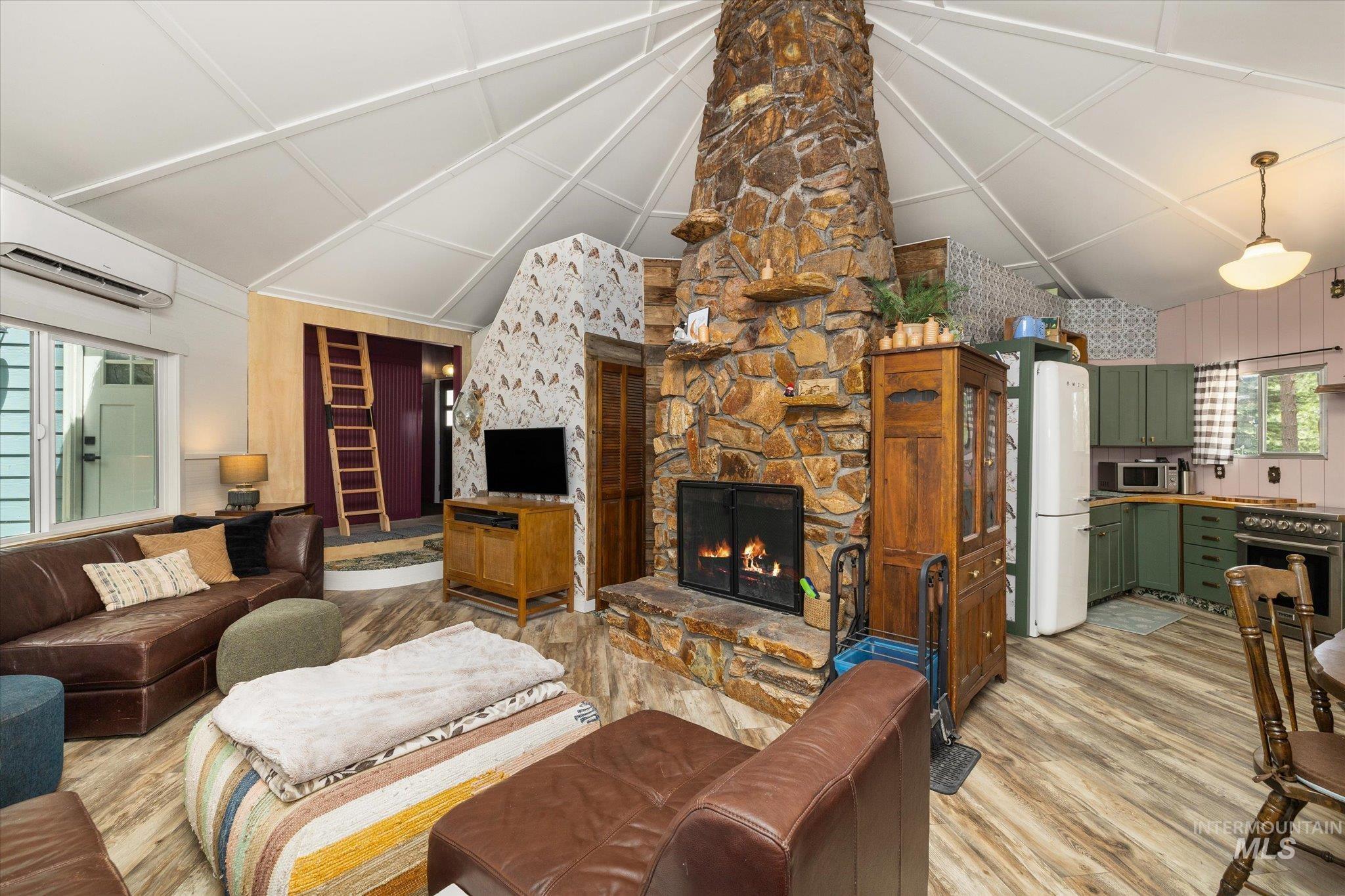 9785 Edna Place Cascade, ID 83611 - Photo 20 of 50