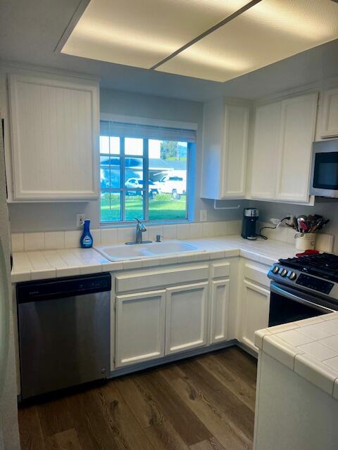 153 Ellwood Station Road Santa Barbara, CA 93117 - Photo 1 of 5 kitchen