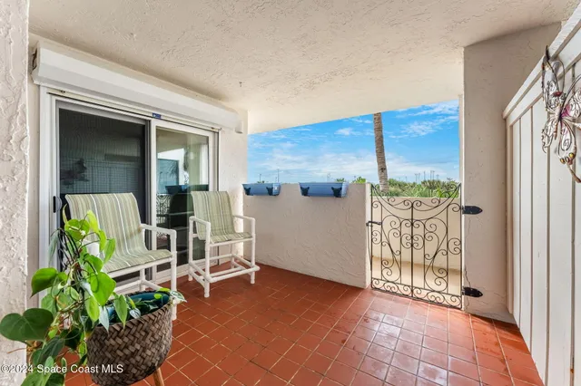 $785,000 | 2207 Atlantic Street, Unit 825, Melbourne Beach, FL 32951