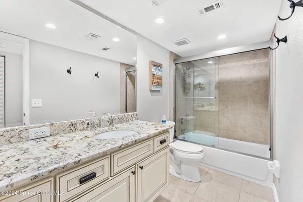 $695,000 | 2207 Atlantic Street, Unit 825, Melbourne Beach, FL 32951