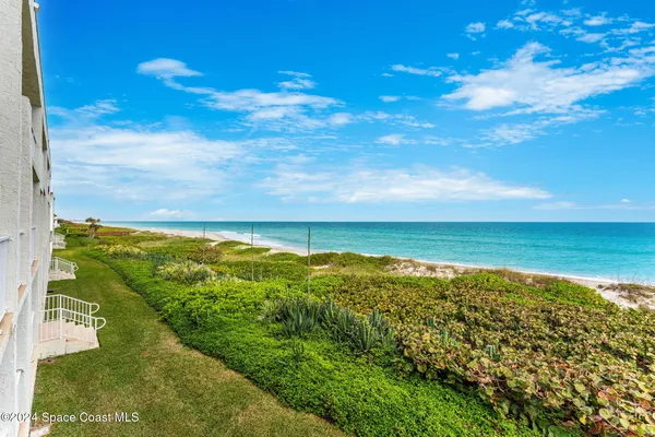 $695,000 | 2207 Atlantic Street, Unit 825, Melbourne Beach, FL 32951