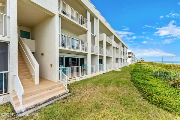 $695,000 | 2207 Atlantic Street, Unit 825, Melbourne Beach, FL 32951