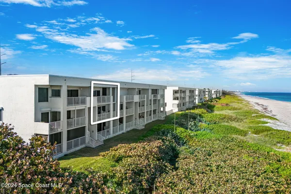 $695,000 | 2207 Atlantic Street, Unit 825, Melbourne Beach, FL 32951