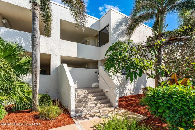 $785,000 | 2207 Atlantic Street, Unit 825, Melbourne Beach, FL 32951