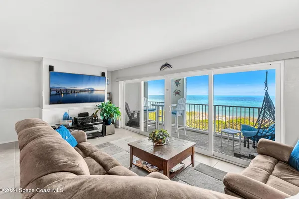 $695,000 | 2207 Atlantic Street, Unit 825, Melbourne Beach, FL 32951