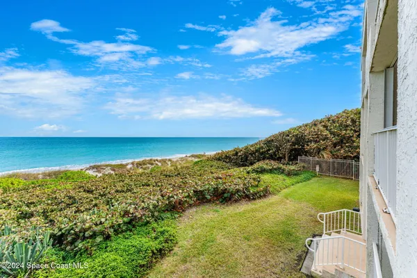 $695,000 | 2207 Atlantic Street, Unit 825, Melbourne Beach, FL 32951