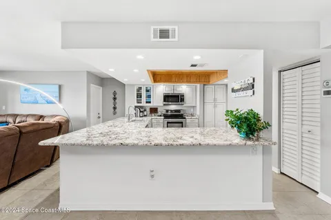 $785,000 | 2207 Atlantic Street, Unit 825, Melbourne Beach, FL 32951