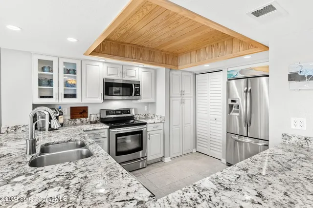 $785,000 | 2207 Atlantic Street, Unit 825, Melbourne Beach, FL 32951