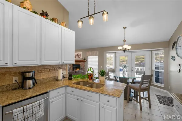 $455,000 | 1375 Mosswoods Drive, Fenton, MO 63026