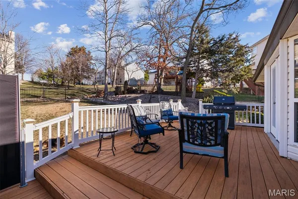 $455,000 | 1375 Mosswoods Drive, Fenton, MO 63026