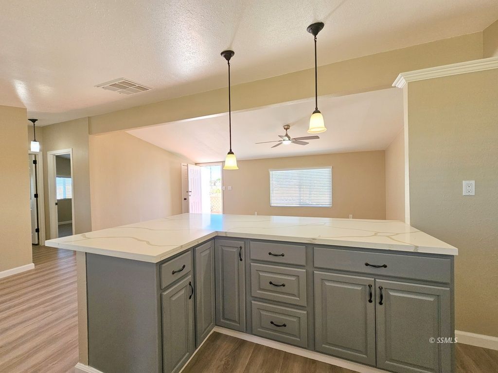 810 East Hillcrest Avenue Ridgecrest, CA 93555 - Photo 7 of 32 Gallery Image 7
