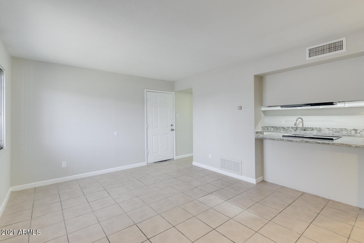 4016 West Camelback Road Phoenix, AZ 85019 - Photo 5 of 18 05-Camelback