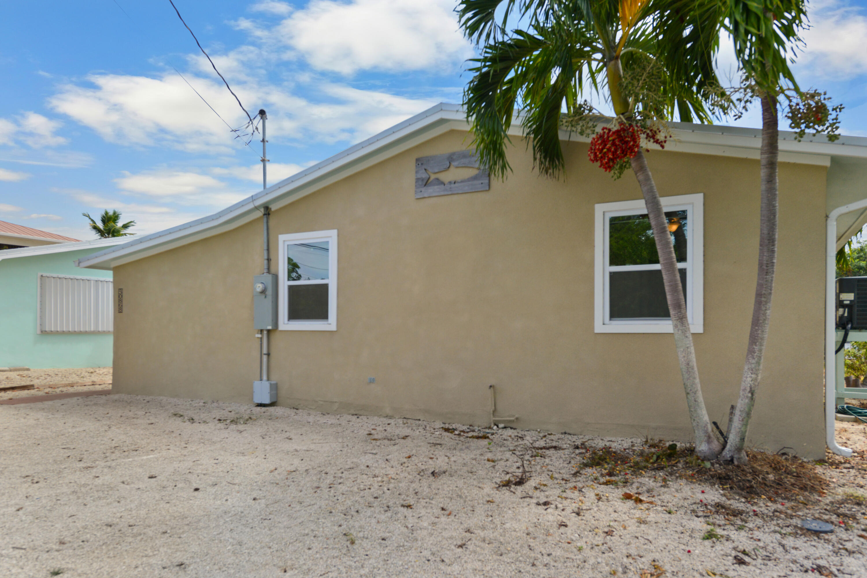 30868 Malaga Lane Big Pine Key, FL 33043 - Photo 3 of 34 a backyard of a house