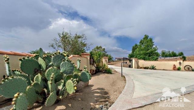 34480 Sycamore Springs Road Hemet, CA 92544 - Photo 8 of 24 a view of a garden