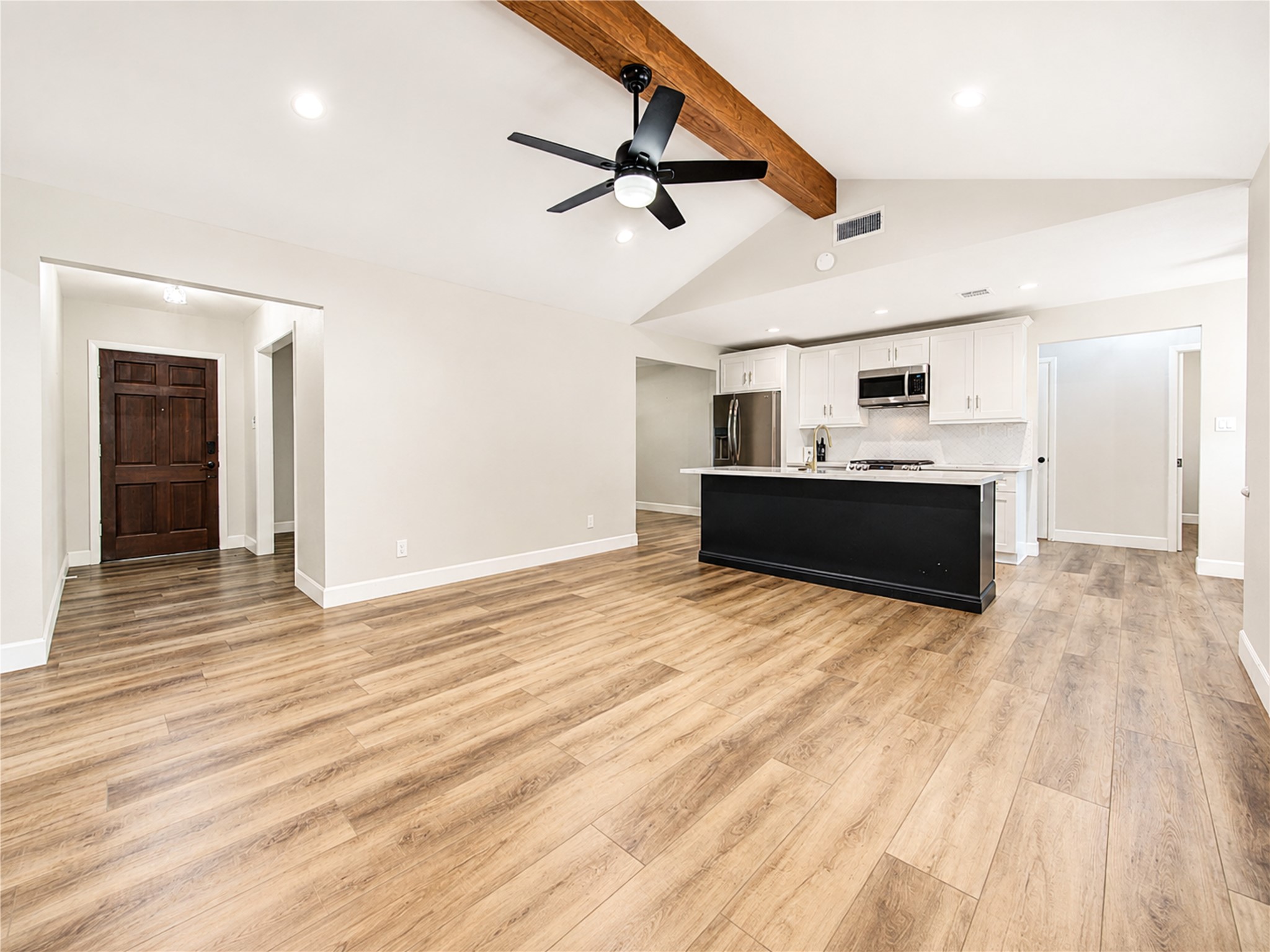 1105 Kost Road Alvin, TX 77511 - Photo 5 of 48