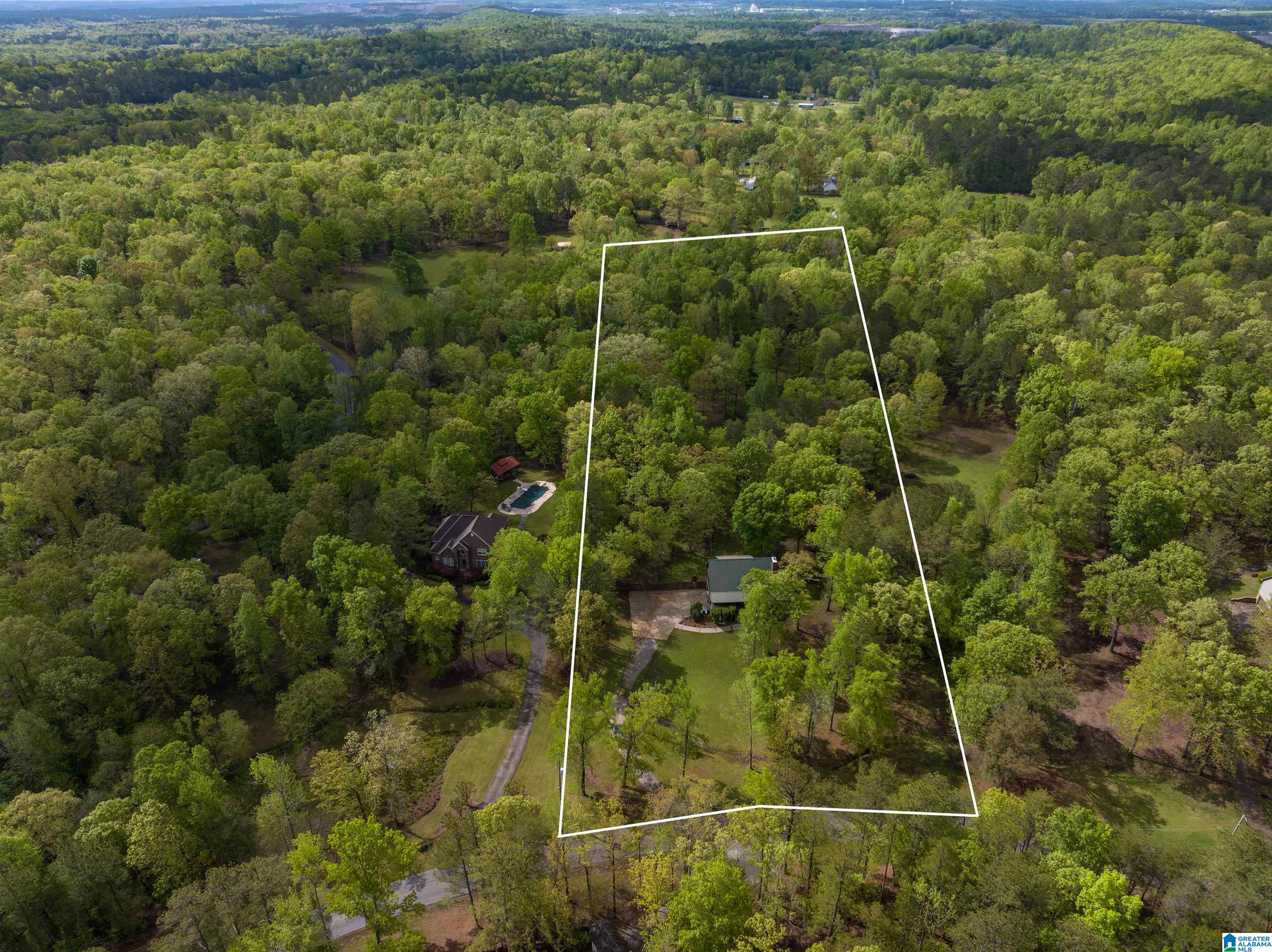 250 Crosscut Road Alabaster, AL 35007 - Photo 2 of 51