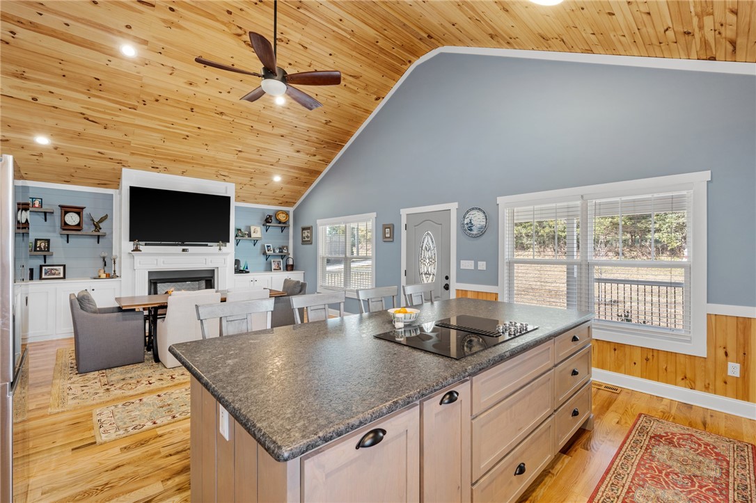 1122 Midway Road Pickens, SC 29671 - Photo 18 of 41