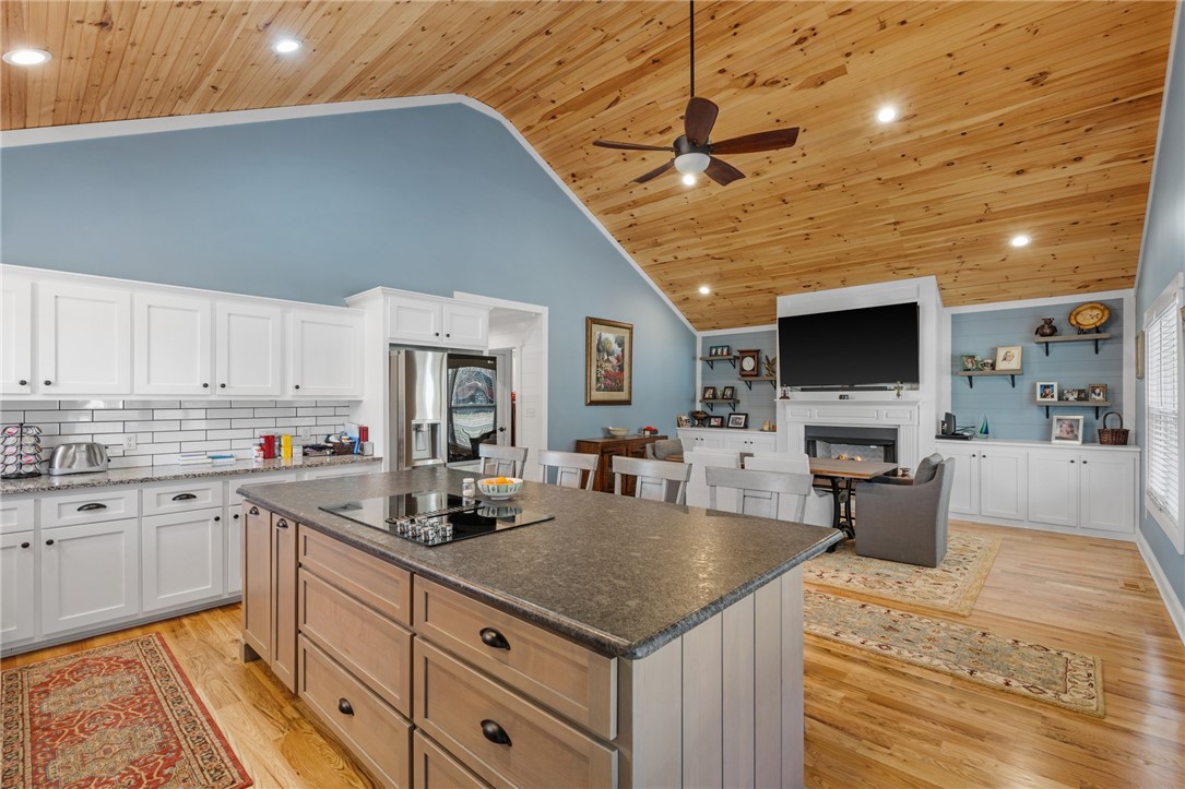1122 Midway Road Pickens, SC 29671 - Photo 19 of 41