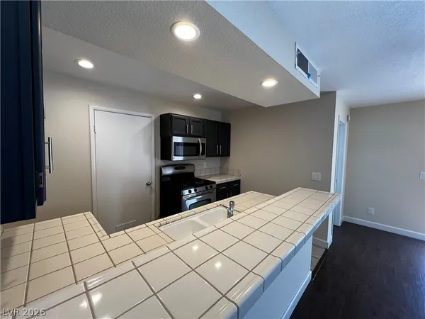 $1,550 | 7570 West Flamingo Road, Unit 151, Las Vegas, NV 89147