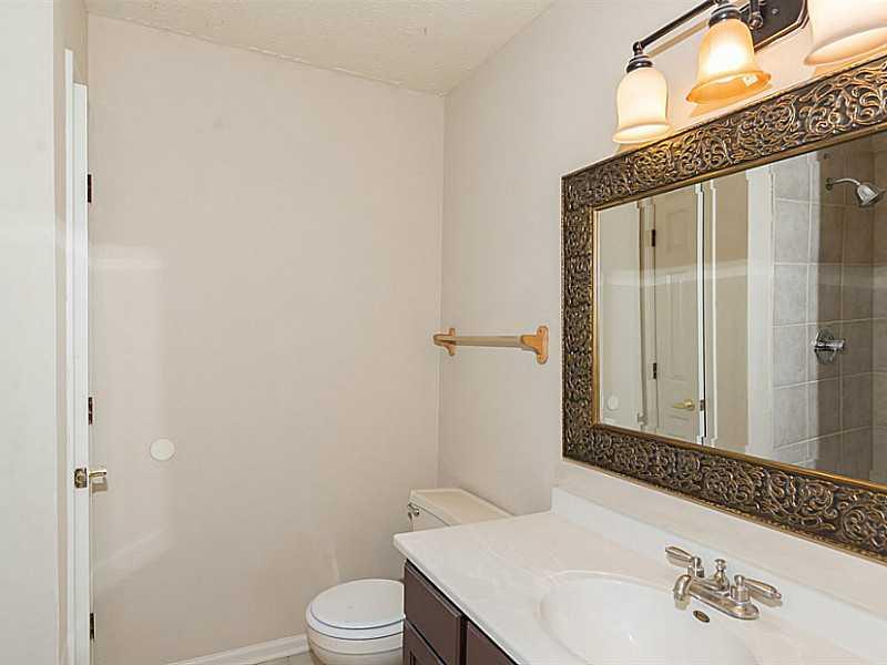 12627 Feldspar Road Indianapolis, IN 46236 - Photo 14 of 22 Gallery Image 14