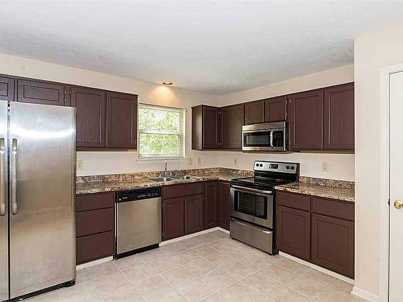 12627 Feldspar Road Indianapolis, IN 46236 - Photo 7 of 22 Gallery Image 7