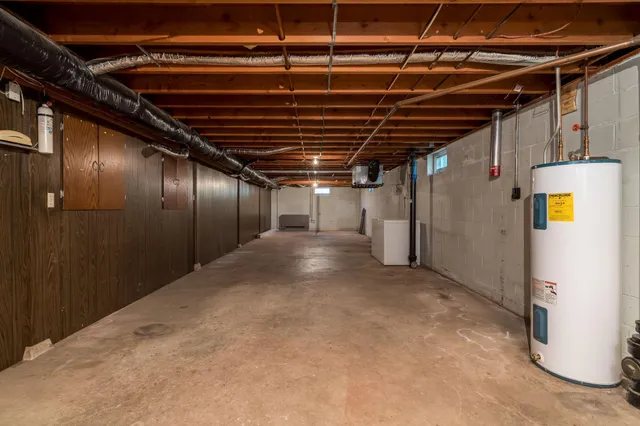 $699,900 | 39321 141st Avenue, Montgomery, MN 56069