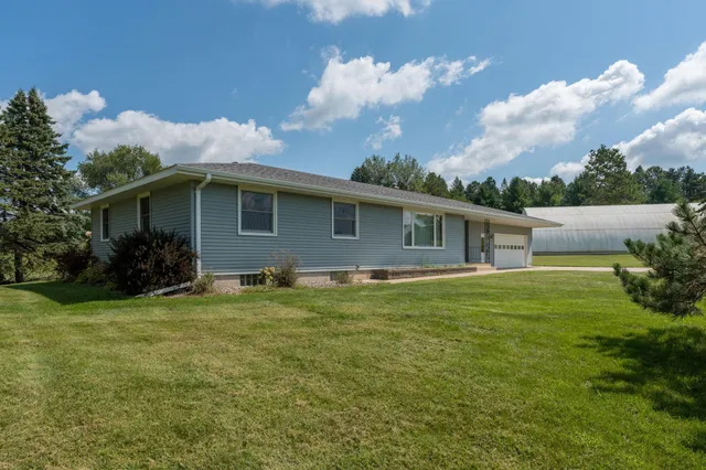 $699,900 | 39321 141st Avenue, Montgomery, MN 56069